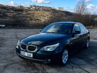 BMW 5 Series foto 2