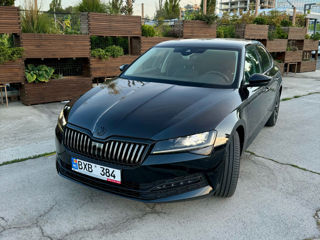 Skoda Superb foto 1