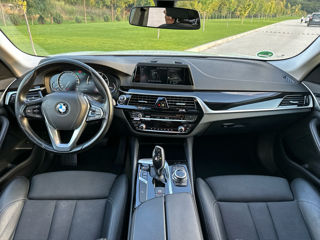 BMW 5 Series foto 8