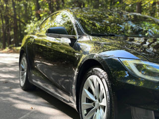 Tesla Model S foto 3