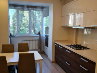 Apartament cu 3 camere, 80 m², Centru, Chișinău