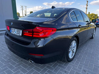 BMW 5 Series foto 4