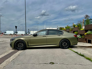 BMW 7 Series foto 3