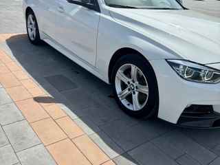 BMW 3 Series foto 5