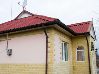 Se vinde casa pe pamin in centru Cainarului foto 3