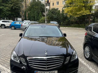 Mercedes E-Class foto 1