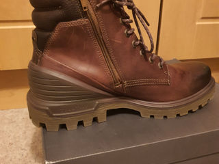 Ecco Boots