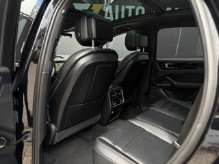Porsche Cayenne foto 16