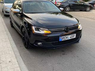 Volkswagen Jetta foto 1