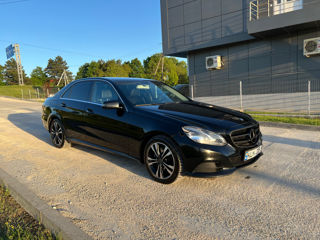 Mercedes E-Class foto 2