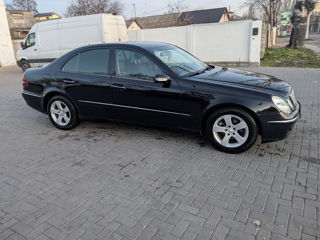 Mercedes E-Class foto 5