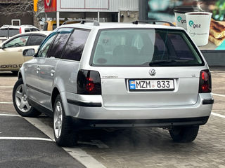 Volkswagen Passat foto 3