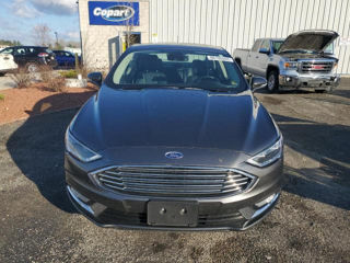 Ford Fusion foto 2