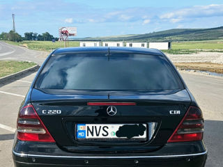 Mercedes C-Class фото 5