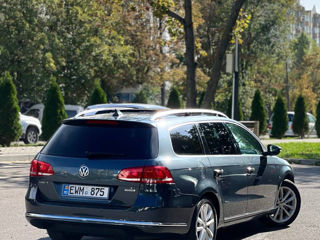 Volkswagen Passat foto 2