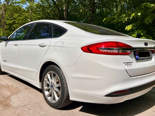 Ford Fusion foto 3