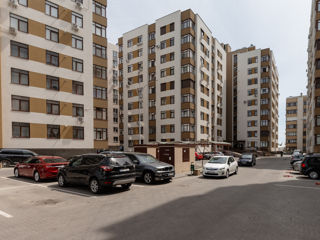 Apartament cu 2 camere, 67 m², Botanica, Chișinău foto 4