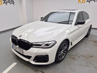 BMW 5 Series foto 16