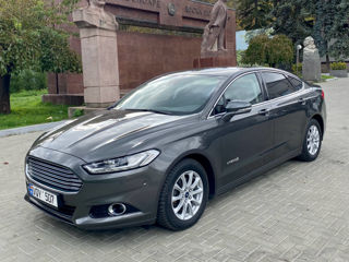 Ford Mondeo foto 2