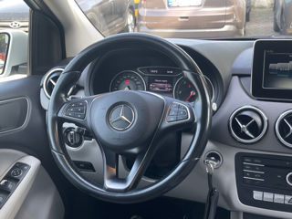 Mercedes B-Class foto 8