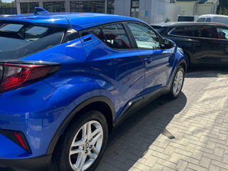 Toyota C-HR foto 4