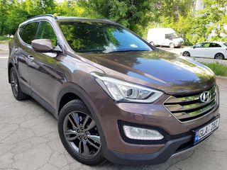 Hyundai Santa FE foto 1