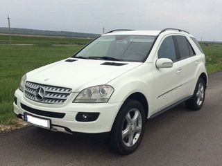 Mercedes ML Class foto 9