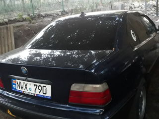 BMW 3 Series foto 1