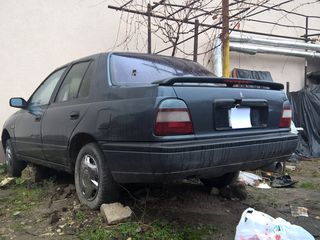 Nissan Sunny foto 8