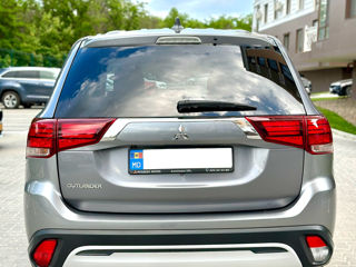 Mitsubishi Outlander foto 5