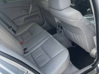 BMW 5 Series foto 7