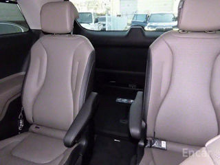 KIA Carnival foto 6