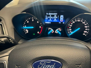 Ford Kuga foto 9