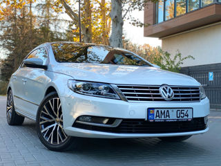 Volkswagen Passat CC foto 1