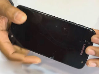 Samsung Galaxy J2 2018 ( SM-J250FZKDSER) Ecranul este crăpat – adă-l la reparat! foto 1