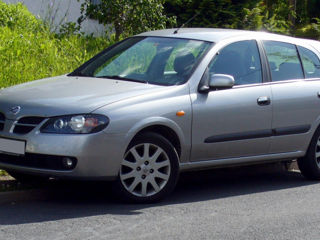 Nissan Almera foto 9