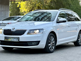 Skoda Octavia foto 3