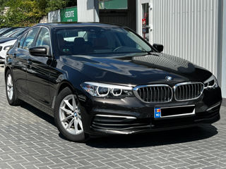 BMW 5 Series foto 4