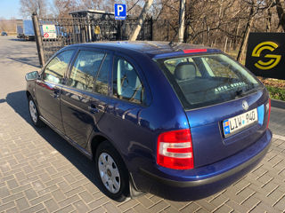 Skoda Fabia foto 8