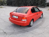 Hyundai Accent foto 3