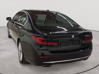 BMW 5 Series foto 2