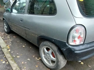 Opel Corsa foto 2