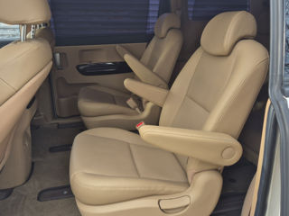 KIA Carnival foto 12