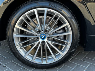 BMW 5 Series foto 8