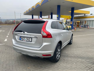 Volvo XC60 foto 4