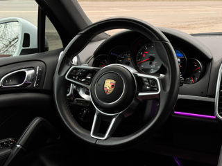 Porsche Cayenne foto 8