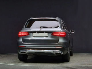 Mercedes GLC foto 4