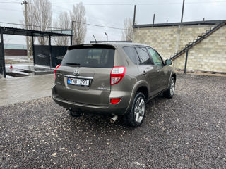 Toyota Rav 4 foto 6