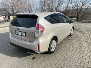 Toyota Prius + foto 3