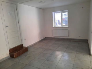 Spatiu comercial 60 m2 - la parter foto 4